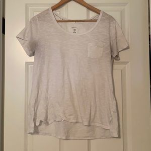 comfy white t-shirt!!